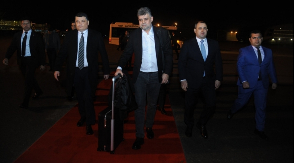 ruminiya-parlamentinin-deputatlar-palatasinin-sedri-azerbaycana-resmi-sefere-gelib