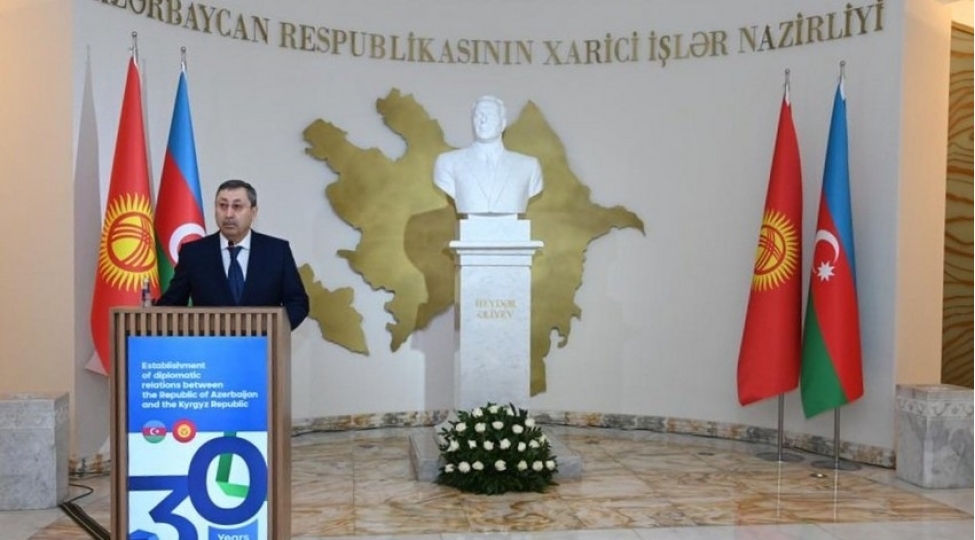 xin-de-qirgizistanla-diplomatik-munasibetlerin-qurulmasinin-30-illiyine-hesr-olunmush-tedbir-kechirilib-yenilenib