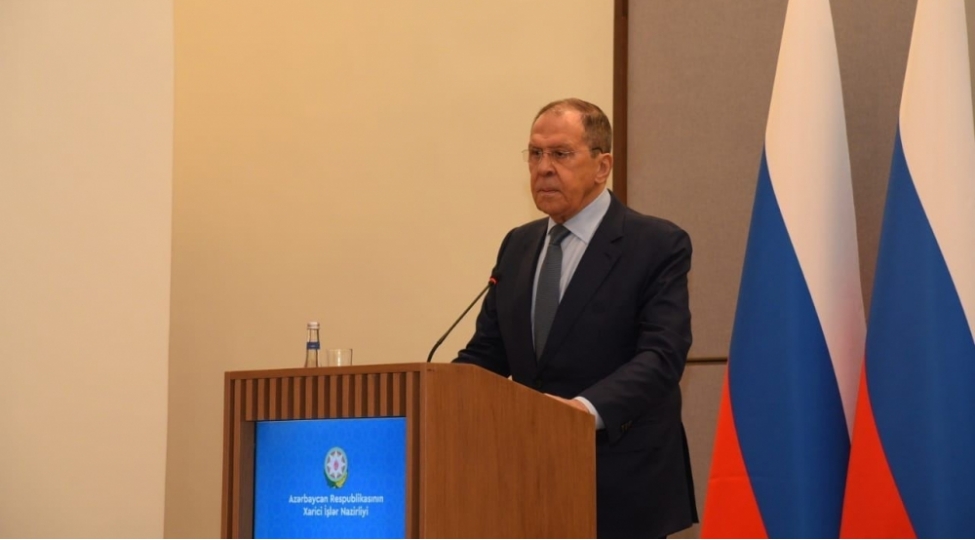 lavrov-guneshli-ve-qonaqperver-bakida-olmaqdan-memnunam