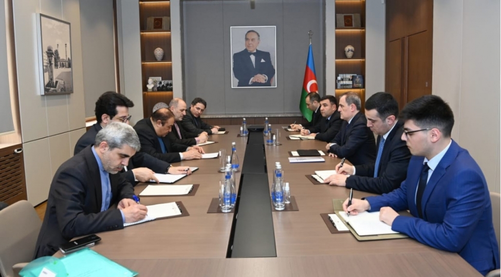 ceyhun-bayramov-iran-xin-bashchisinin-muavini-ile-gorushub