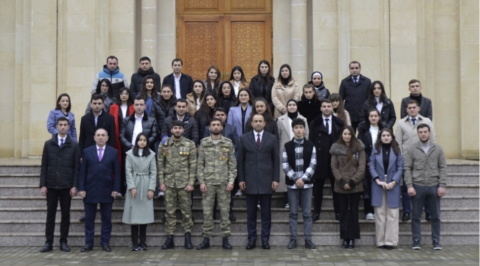 shamaxida-genc-partiya-feallari-heyder-eliyev-merkezini-ziyaret-edibler-foto