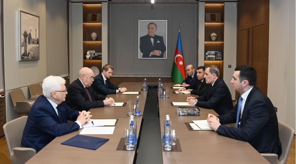 azerbaycanla-rusiya-arasinda-humanitar-ve-medeniyyet-sahelerinde-emekdashliq-meseleleri-muzakire-olunub