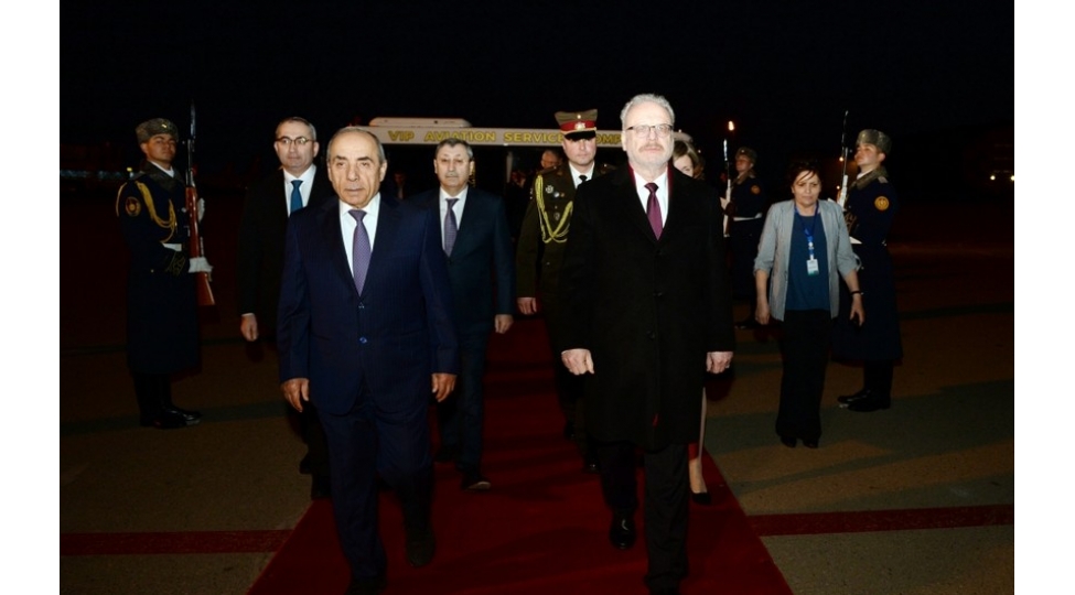 latviya-prezidenti-egils-levits-azerbaycana-resmi-sefere-gelib