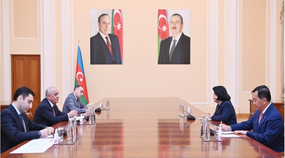 bash-nazir-eli-esedov-kamboca-milli-assambleyasi-sedrinin-muavini-ile-gorushub