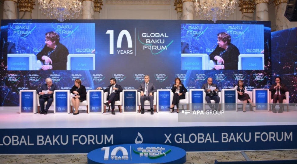 isesco-nun-sabiq-sedri-afrikadan-ve-ukraynadan-olan-miqrantlara-ferqli-munasibet-utancvericidir