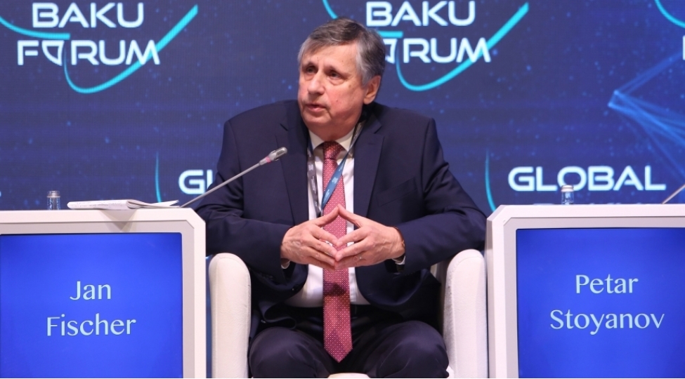 yan-fisher-bakida-olmaqdan-ve-qlobal-baki-forumunda-ishtirakdan-chox-shadam