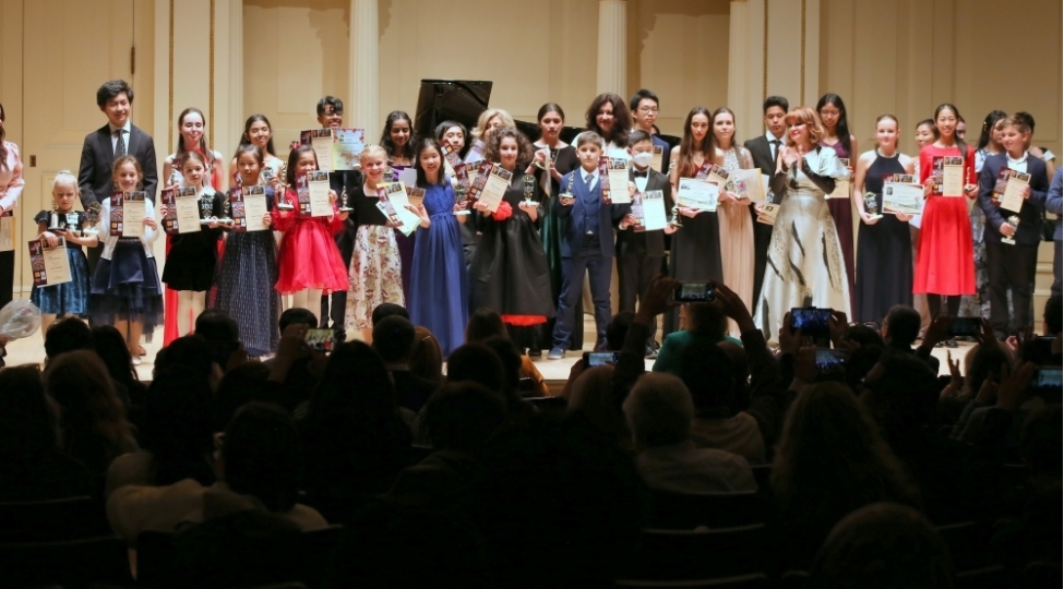 florida-keys-musabiqesinin-nyu-yorkdaki-qala-konserti-ulu-onderin-100-illiyine-hesr-edilib