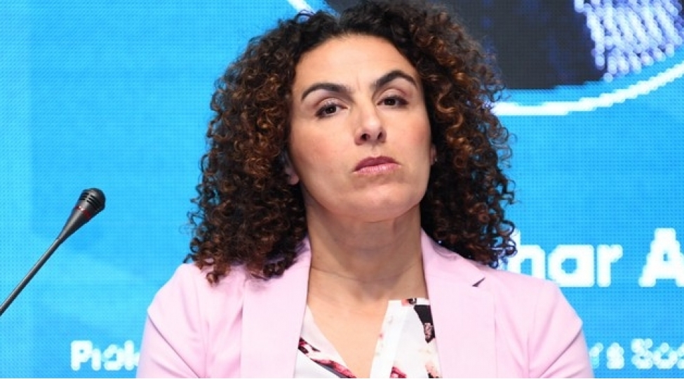 sahar-aziz-fransada-anti-islam-qanunlarini-himaye-eden-quvveler-var