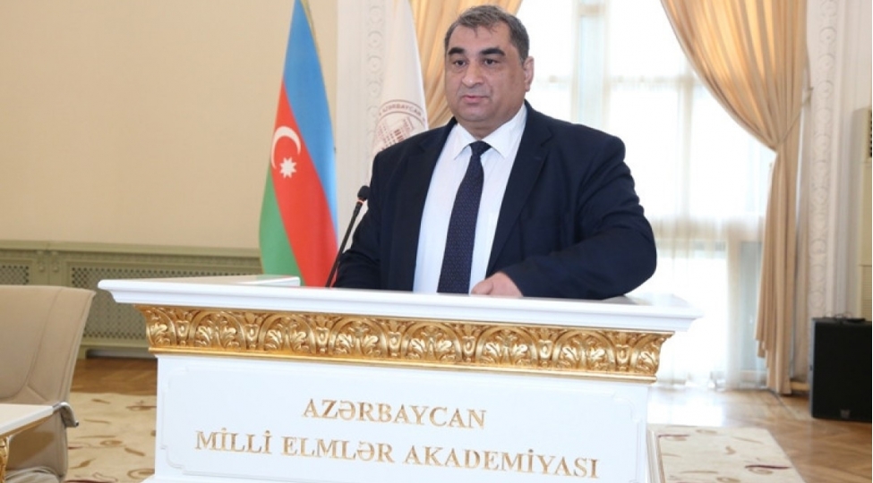 azerbaycanin-dahi-shexsiyyetlerinin-qizil-fondu-yaradila-biler