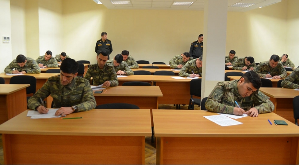 azerbaycan-ordusunun-kadr-orqani-ishchileri-ile-kechirilen-tekmilleshdirme-kursu-basha-chatib