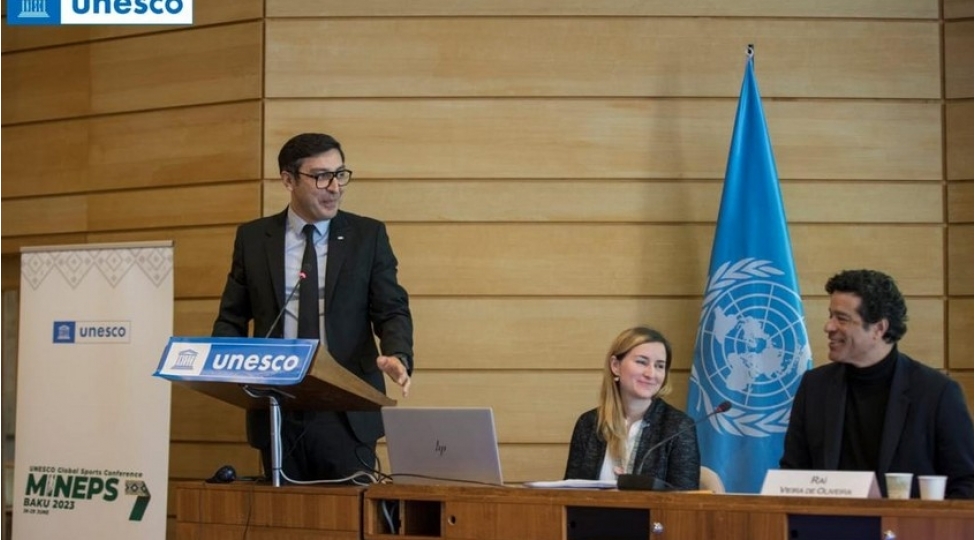 ferid-qayibov-unesco-ya-uzv-olkelerin-daimi-numayendeliklerinin-sessiyasinda-chixish-edib
