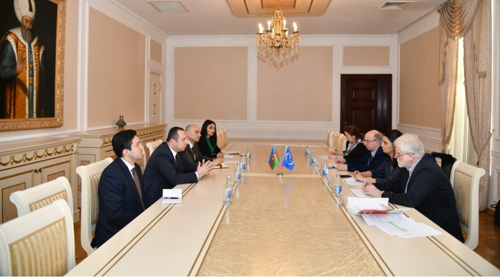 ali-mehkemede-ash-numayende-heyeti-ile-gorush-olub