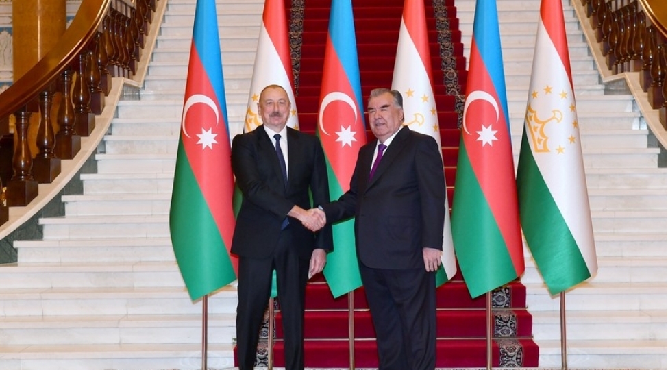 prezident-ilham-eliyevin-sherefine-resmi-ziyafet-verilib