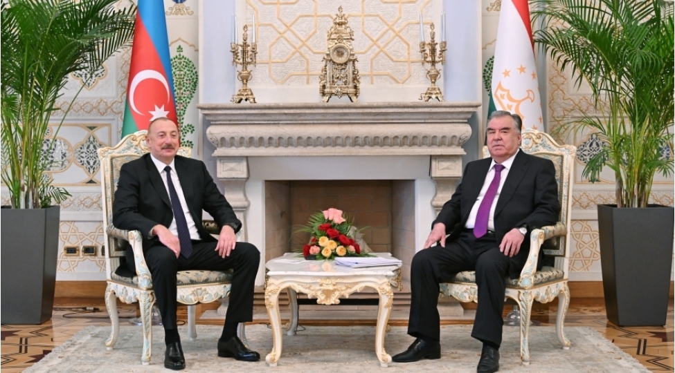 azerbaycan-tacikistan-senedleri-imzalanib
