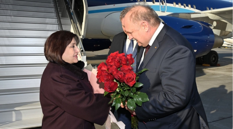 sahibe-qafarova-rusiyada-ishguzar-seferdedir