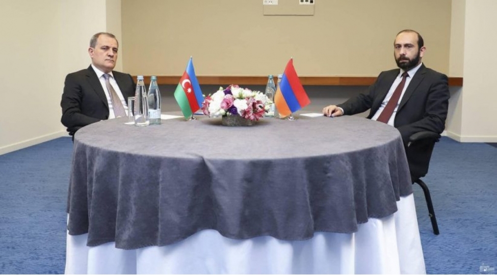 mirzoyan-yaxin-vaxtlarda-ceyhun-bayramovla-gorusheceyini-bildirib