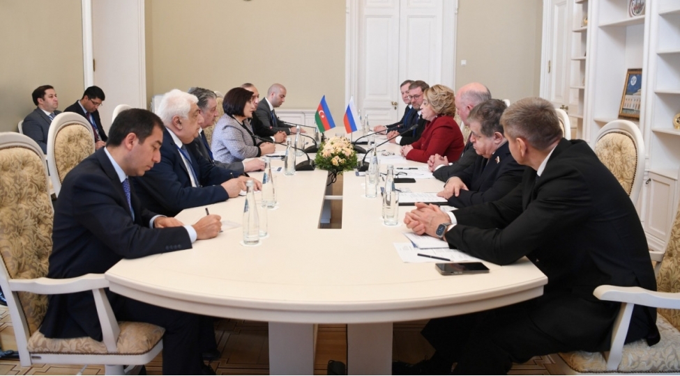 sahibe-qafarova-valentina-matviyenko-ile-gorushub