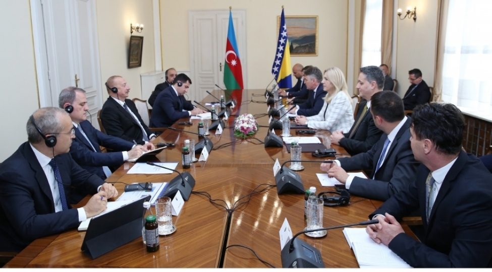 prezidentin-bosniya-ve-herseqovina-reyaset-heyetinin-sedri-ve-uzvleri-ile-genish-terkibde-gorushu-bashlayib