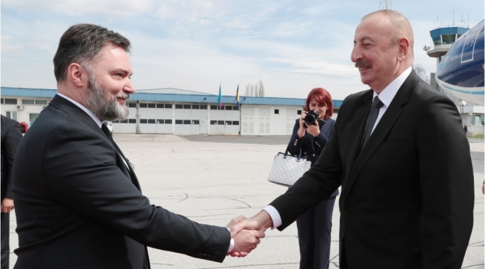 sarayevoda-azerbaycan-prezidenti-ilham-eliyevin-resmi-qarshilanma-merasimi-olub
