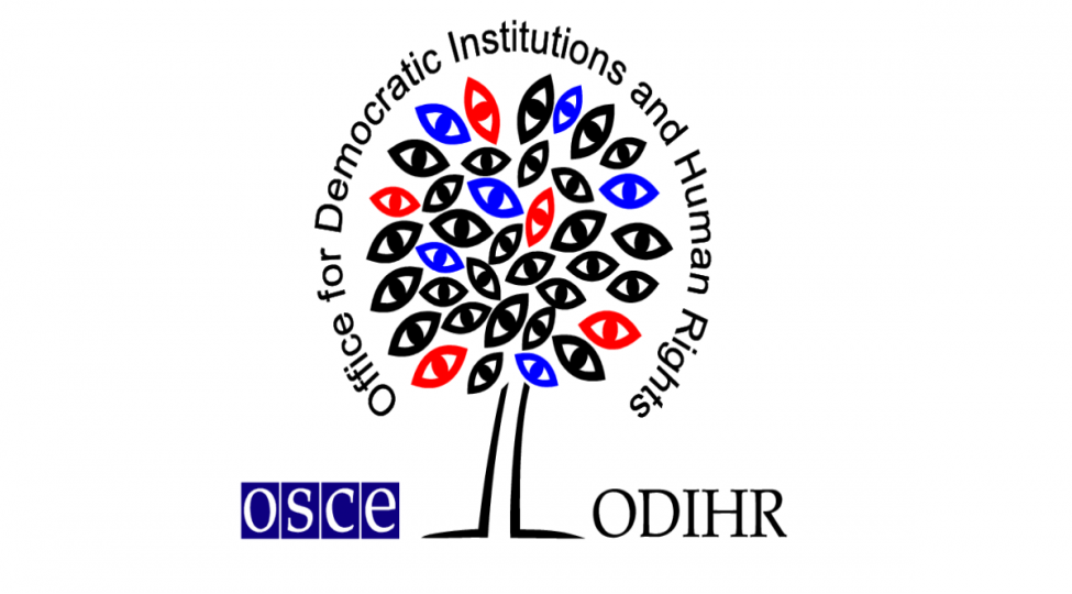 atet-ermenistanda-azerbaycan-herbchisine-qarshi-pis-reftarin-goruntuleri-derin-narahatliq-dogurur
