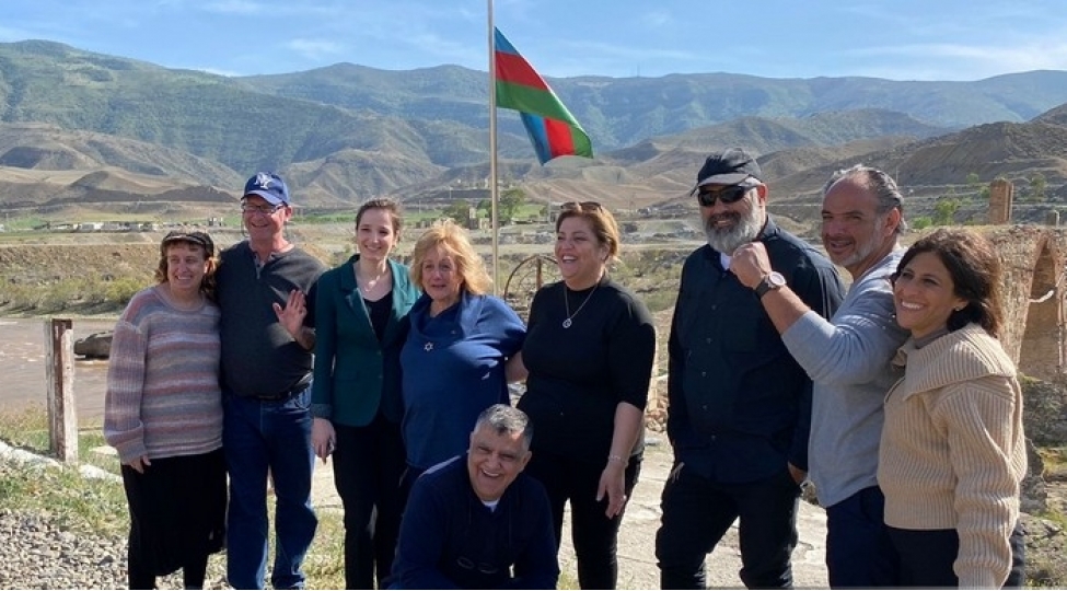 absh-ve-israil-numayende-heyeti-xudaferin-korpusunu-ziyaret-edib