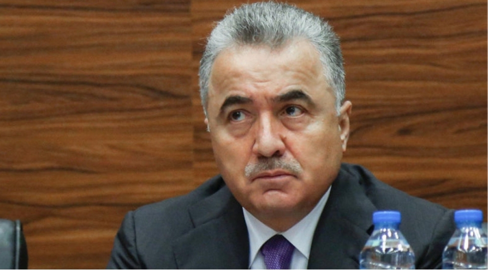 prezidentin-komekchisi-balaxanida-rus-qebiristanligina-baxish-kechirib-icma-numayendeleri-ile-gorushub