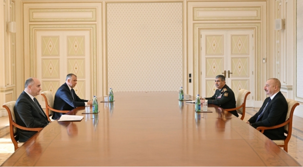prezident-ilham-eliyev-gurcustanin-mudafie-nazirini-qebul-edib-yenilenib