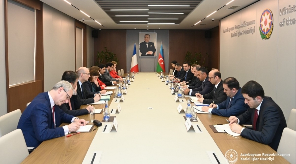 azerbaycan-ve-fransa-xin-rehberleri-arasinda-genish-terkibde-gorush-kechirilib