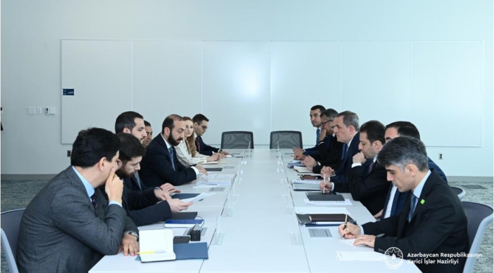 vashinqtonda-azerbaycan-ve-ermenistan-xarici-ishler-nazirlerinin-ikiterefli-gorushu-bashlayib