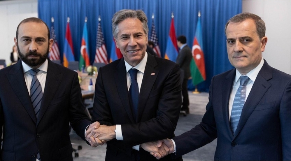 blinkenin-ishtiraki-ile-azerbaycan-ve-ermenistan-xin-rehberlerinin-gorushu-kechirilib-yenilenib