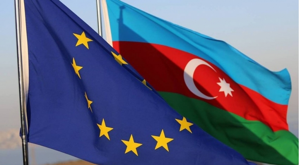 ai-azerbaycanla-emekdashligi-guclendirmekde-maraqli-oldugunu-tesdiqleyib