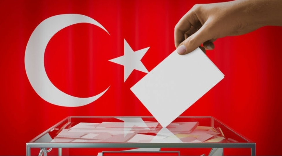 azerbaycanda-yashayan-turkiye-vetendashlarinin-sesvermesi-basha-chatib
