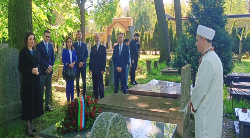 nasizm-uzerinde-qelebe-gununde-varshavada-azerbaycanli-polkovnik-yad-edilib