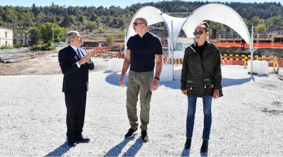 prezident-ve-birinci-xanima-shushada-heyata-kechirilecek-ishler-barede-melumat-verilib