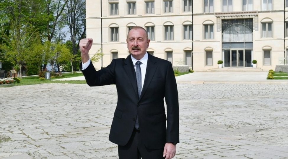 ele-gencler-yetishdirmishik-ki-dagi-dag-uste-qoya-biler-ve-bunu-da-etdiler-prezident