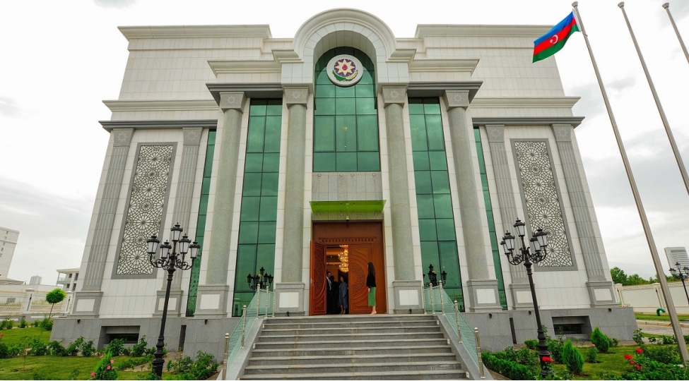 azerbaycanin-turkmenistandaki-sefirliyinin-yeni-inzibati-binasinin-achilishi-olub