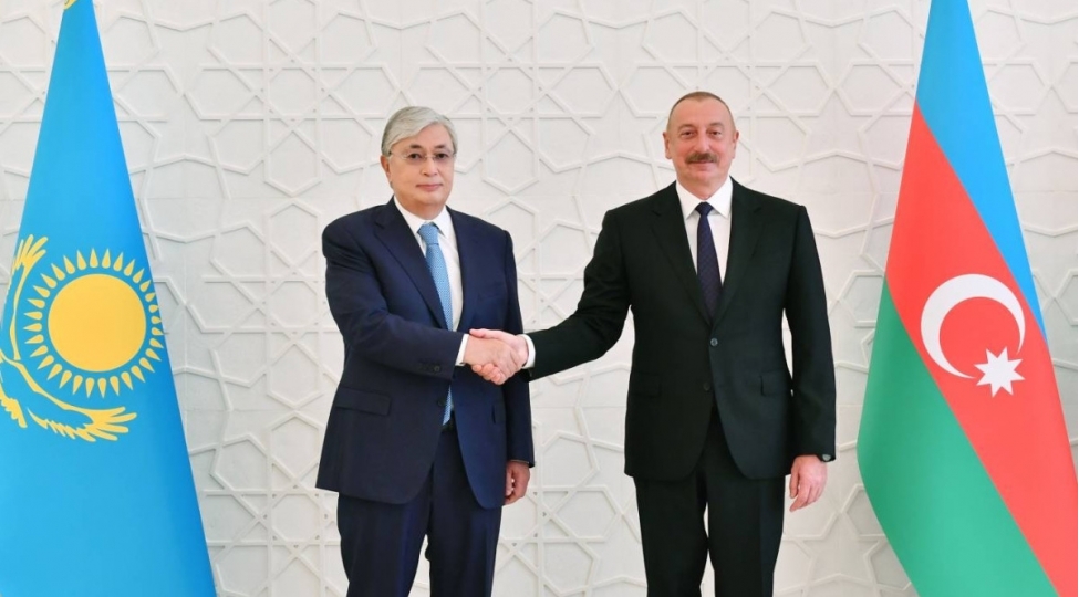 prezident-ilham-eliyev-tokayevi-tebrik-edib