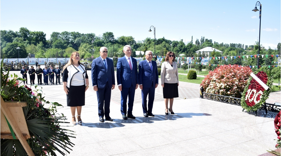 azerbaycanin-her-bir-uguru-heyder-eliyev-siyasetinin-tentenesidir-foto