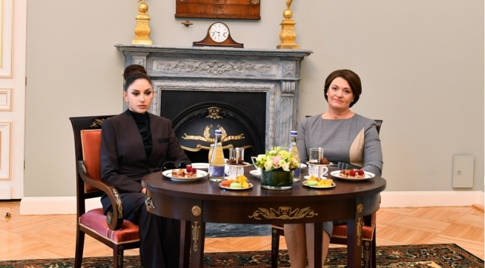vilnusde-azerbaycanin-ve-litvanin-birinci-xanimlarinin-gorushu-olub