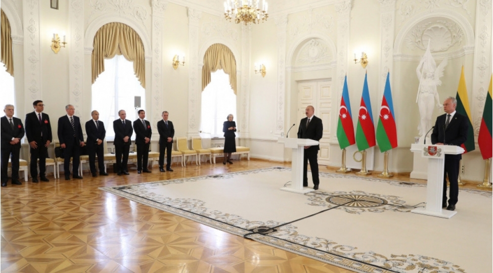 avropa-bazarlarina-neql-edilen-azerbaycan-tebii-qazinin-hecmi-artir-ve-artacaq
