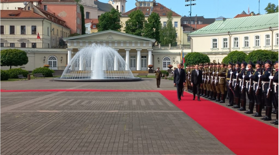 prezident-ilham-eliyevin-vilnusde-resmi-qarshilanma-merasimi-olub