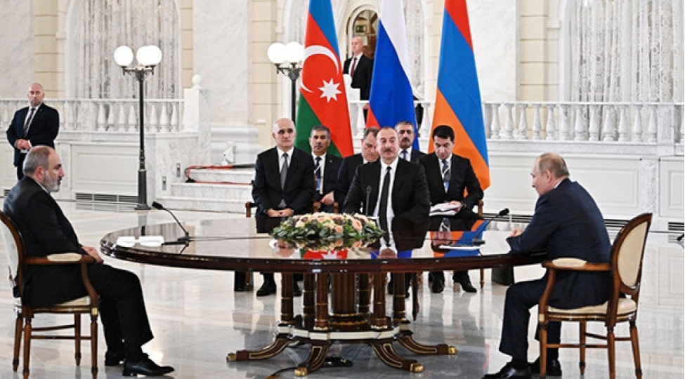veziyyet-nizamlanma-istiqametinde-inkishaf-edir-putin
