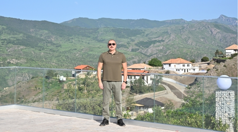 prezident-ilham-eliyev-lachindan-ermenilere-seslendi-miatsum-kitabi-baglandi