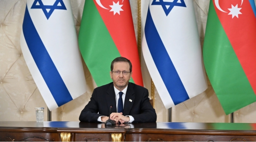 isxak-hersoq-azerbaycana-sefer-etmek-menim-ve-milletim-uchun-heyata-kechen-arzudur