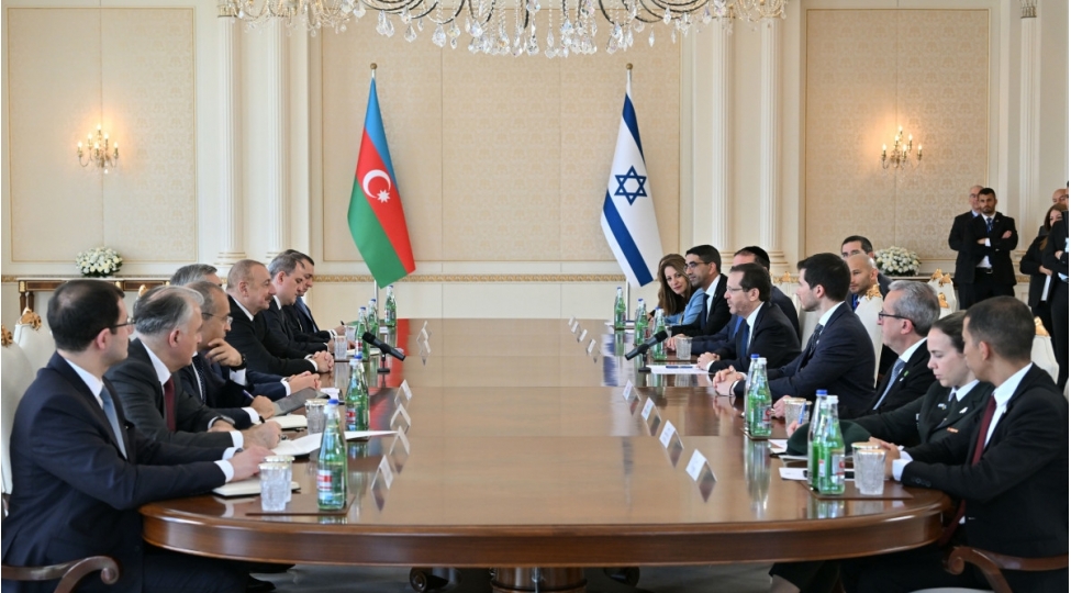 isxaq-hersoq-azerbaycan-prezidentini-israile-sefere-devet-edib