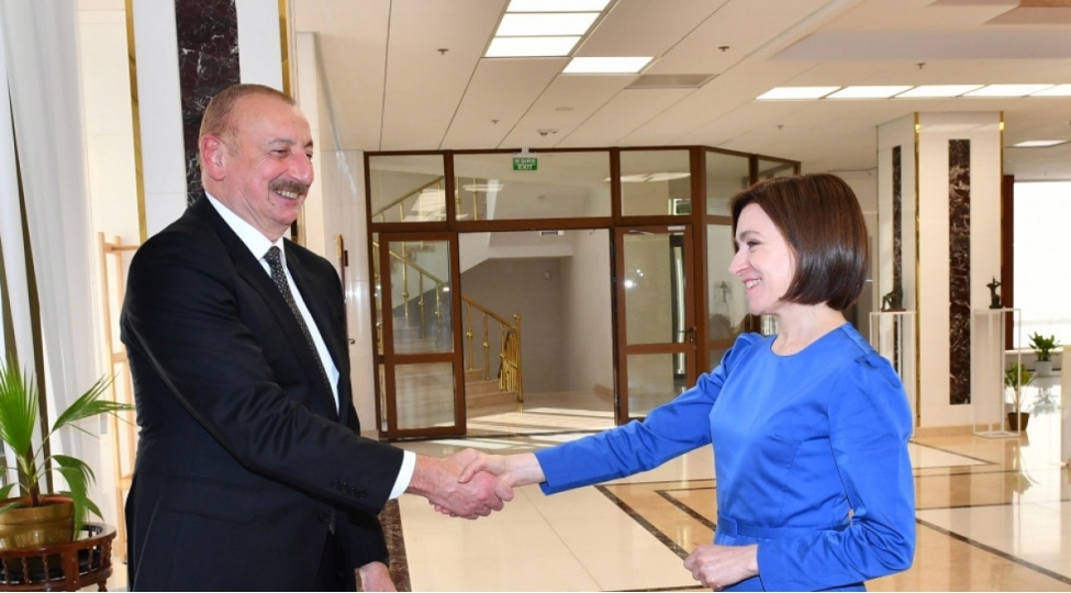 kishineuda-avropa-siyasi-birliyi-2-ci-zirve-toplantisinin-achilish-merasimi-kechirilir-prezident-ilham-eliyev-tedbirde-ishtirak-edir-yenilenib
