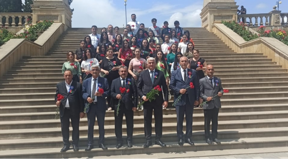 genc-partiya-feallari-heyder-eliyev-merkezini-ziyaret-edibler