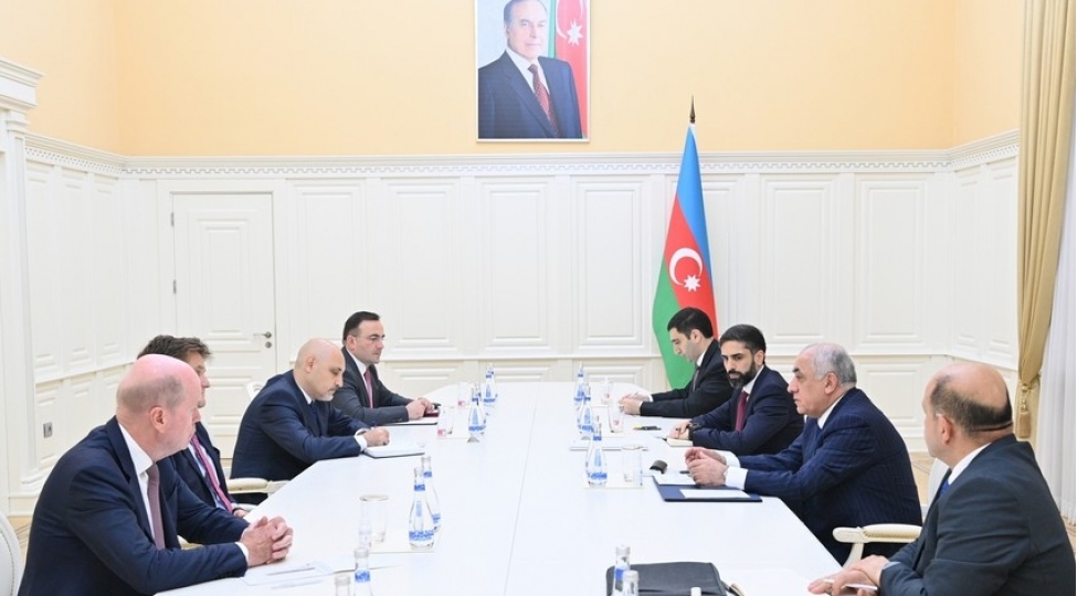 bash-nazir-eli-esedov-bp-nin-numayende-heyeti-ile-gorushub