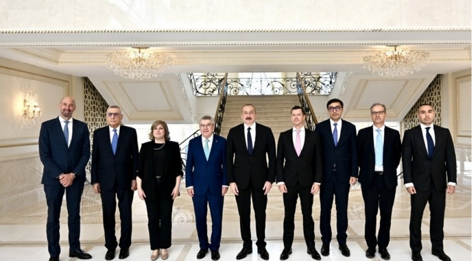 azerbaycan-liderine-olimpiya-evi-mukafati-teqdim-olunub
