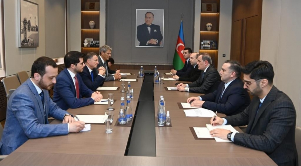 ceyhun-bayramov-israil-knessetinin-numayende-heyeti-ile-regiondaki-hadiseler-muzakire-edib